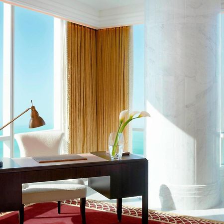The St. Regis Abu Dhabi Hotel Exterior foto A typical office