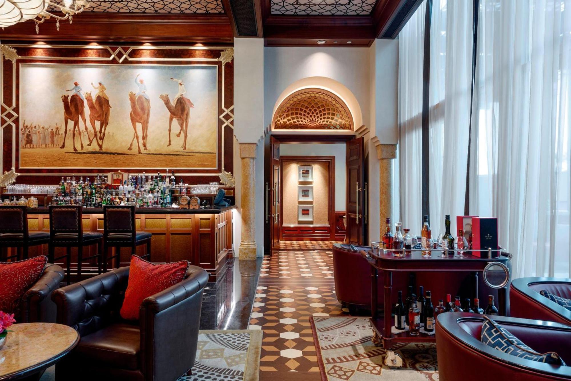 The St. Regis Abu Dhabi Hotel Exterior foto The bar at the Emirates Palace