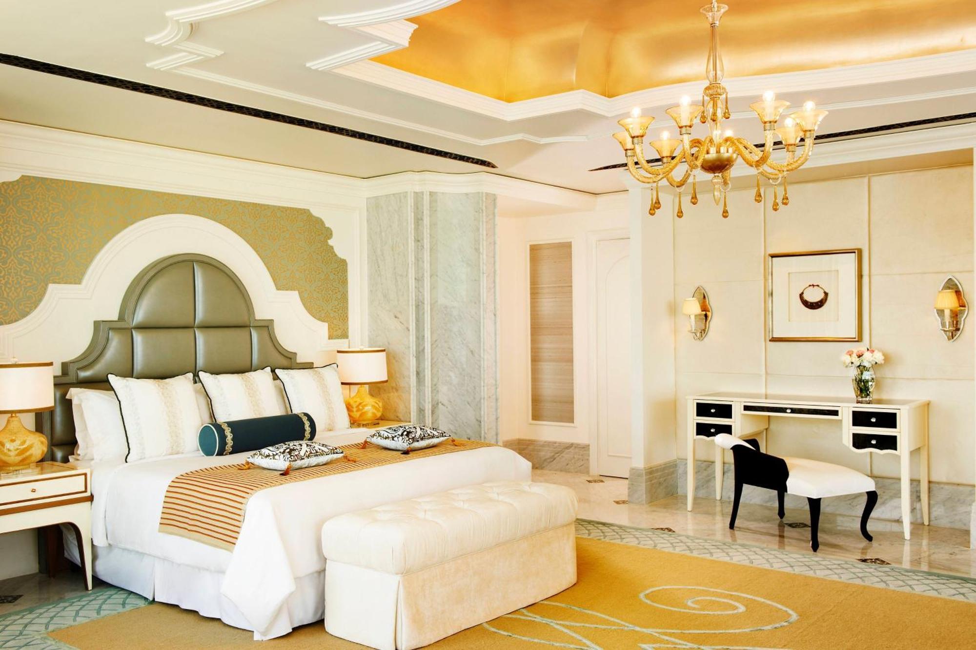 The St. Regis Abu Dhabi Hotel Exterior foto A bedroom at the Taj Mahal Palace