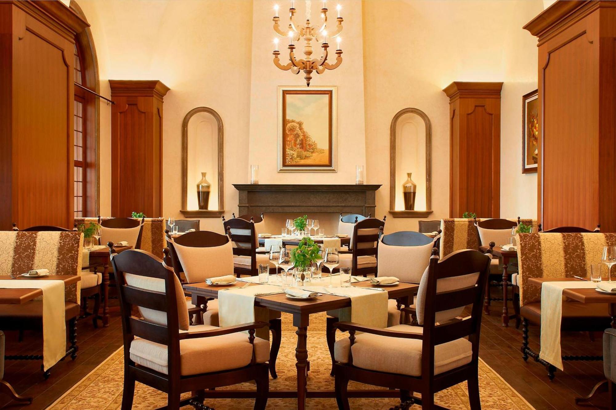 The St. Regis Abu Dhabi Hotel Exterior foto The restaurant at the Taj Mahal Palace