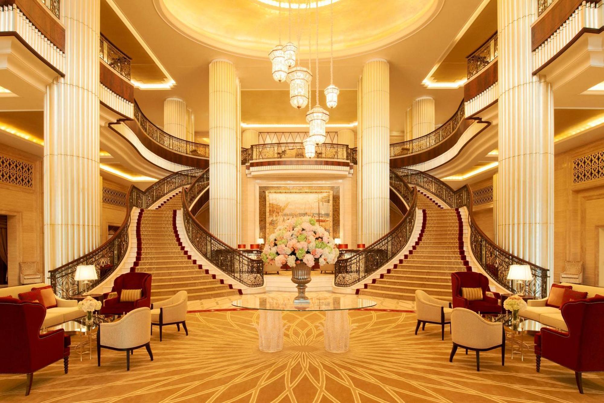The St. Regis Abu Dhabi Hotel Exterior foto The lobby of the hotel