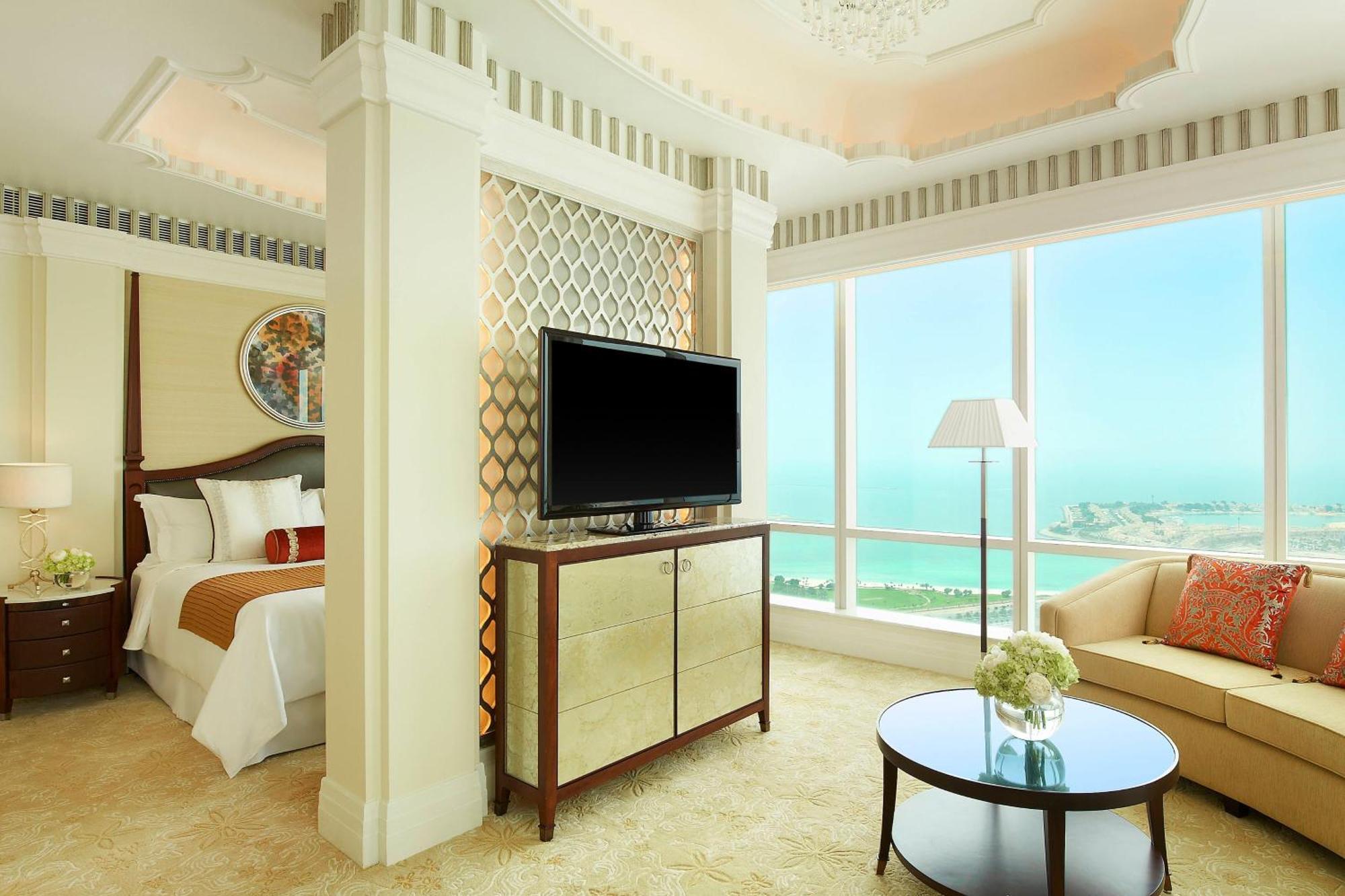 The St. Regis Abu Dhabi Hotel Exterior foto A suite at Jumeirah Atlantis